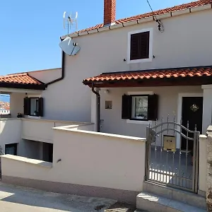 https://apartment-andrija-vrbnik.primorje-gorskikotar.com