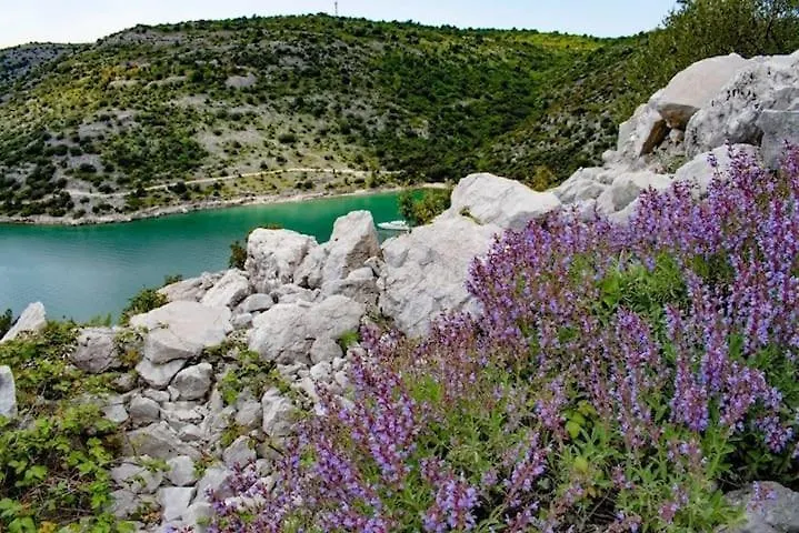 Infinity Pool Villa San Amore Divsici